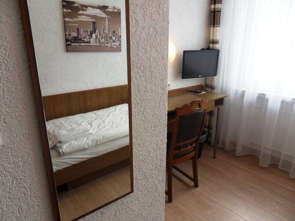 Hotel Linnert Weiterstadt Habitación foto
